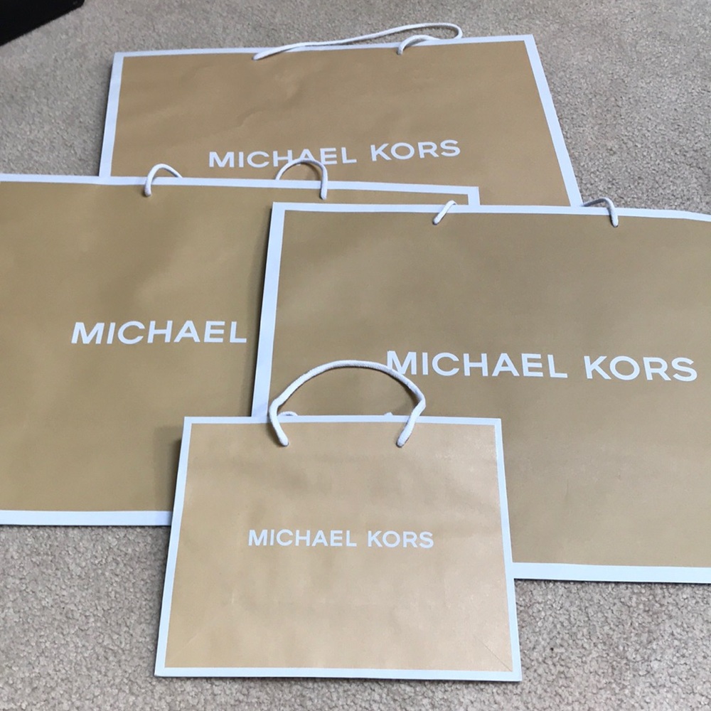 Michael Kors Shopping bags; set of 4